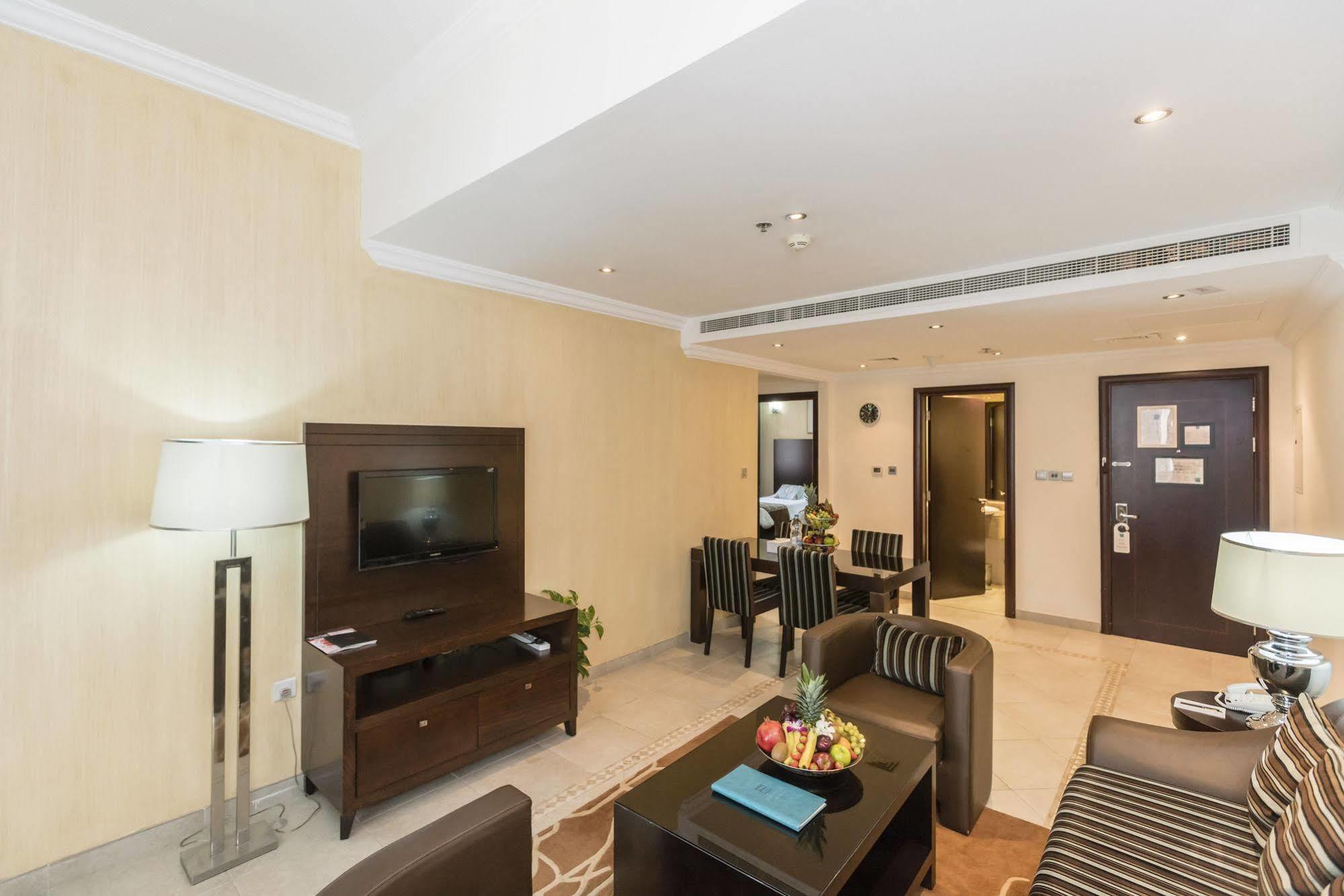 Marmara Hotel Apartments Dubái Exterior foto